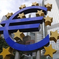 ECB, faiz ve varlık alım miktarını sabit tuttu