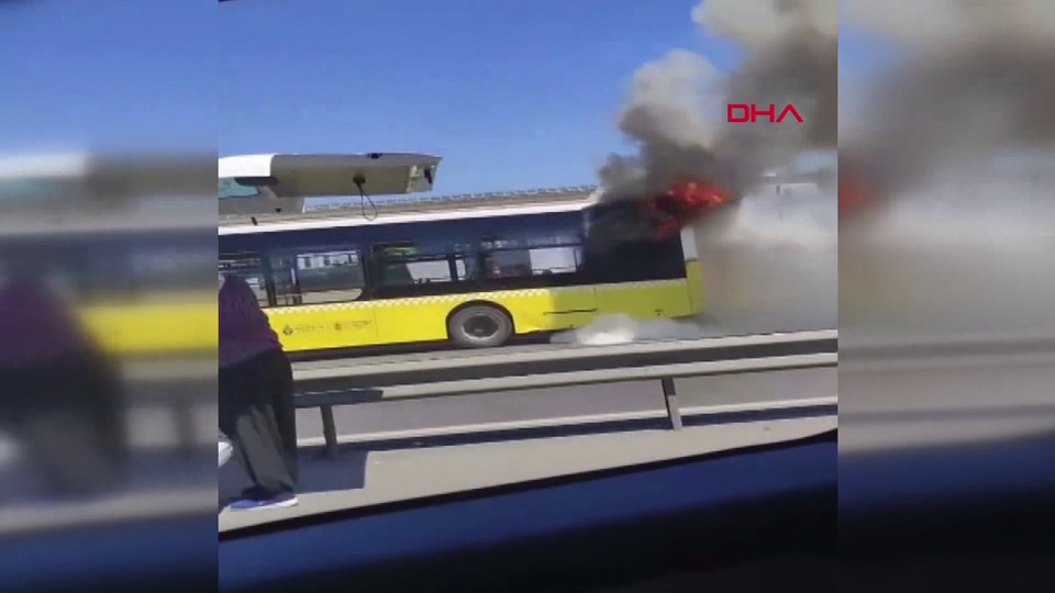 İETT otobüsü alevlere teslim oldu!