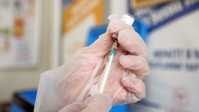 Bakan Koca duyurdu! 3 grup için daha aşı kararı