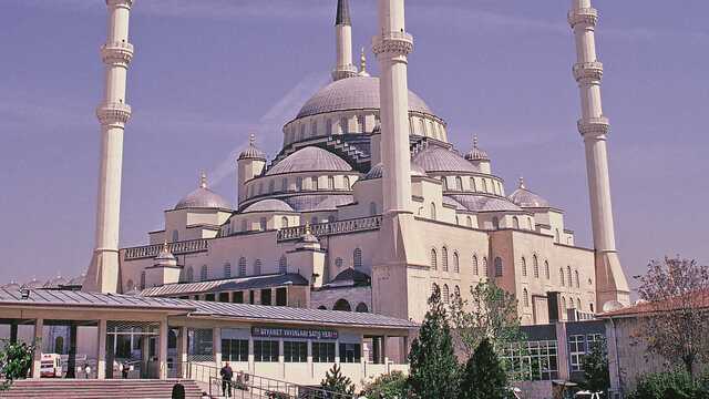 Ankara cuma namazı saati kaçta?
