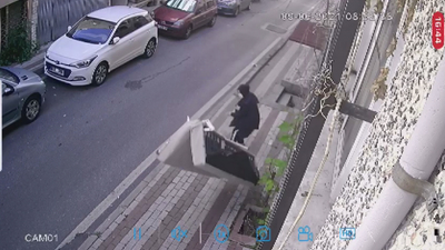 Gökten kanepe düştü!