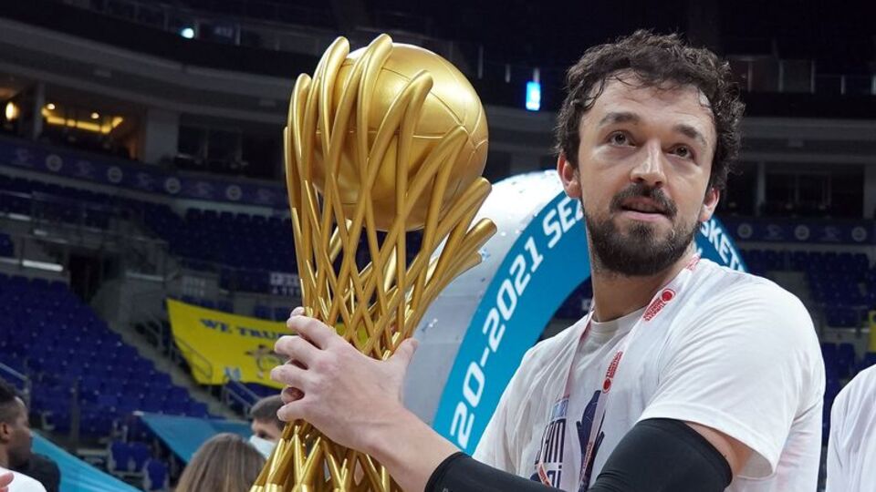 Efes'ten Barça'ya transfer!