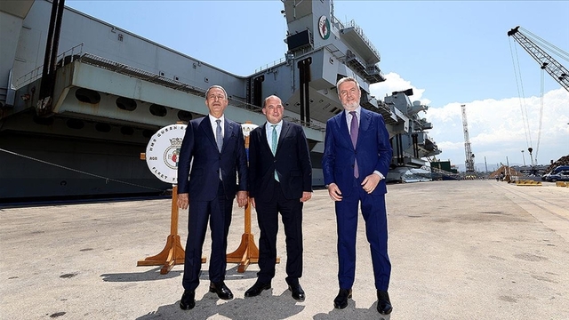 Bakan Akar İngiliz ve İtalyan mevkidaşları ile görüştü