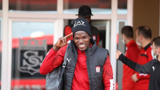 Isaac Cofie'nin durumu belirsiz