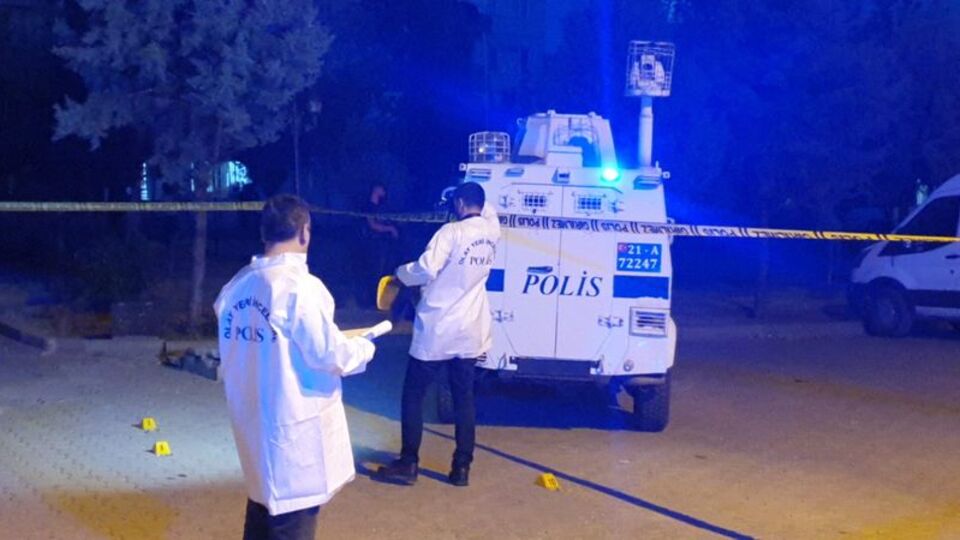 Meydan savaşı gibi mahalle kavgası!