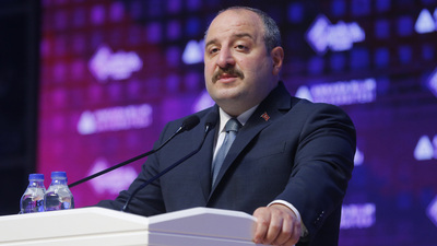 'Otomotiv sektörü hızlı bir dönüşümden geçiyor'