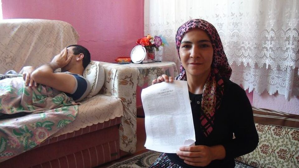 Eşine engelli maaşı için gitti, şoke oldu