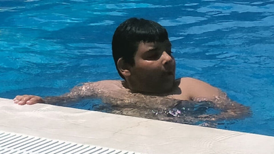 10 yaşındaki Deniz havuzda boğuldu