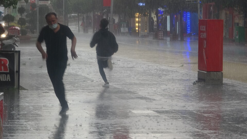 İki kent için kuvvetli yağış uyarısı