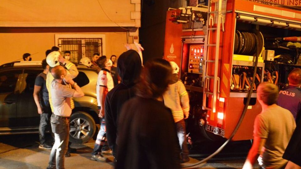 İstanbul'da yürekleri ağza getiren yangın