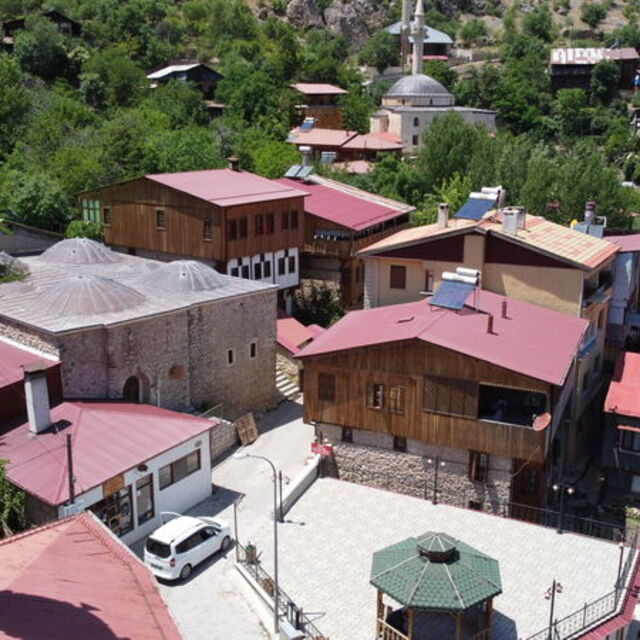 Medeniyetleri buluşturan ilçe... İsmini böyle almış!