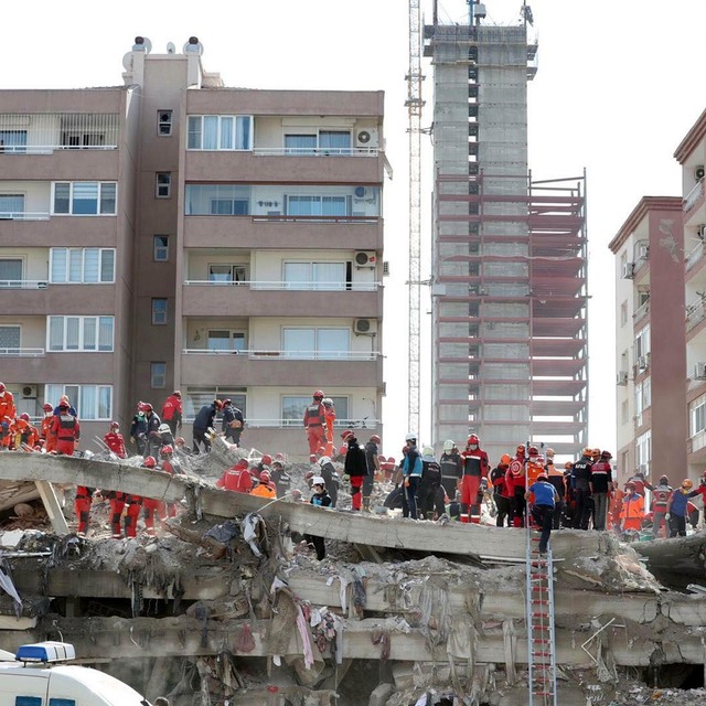 Rıza Bey Apartmanı için 9 kişiye dava açıldı
