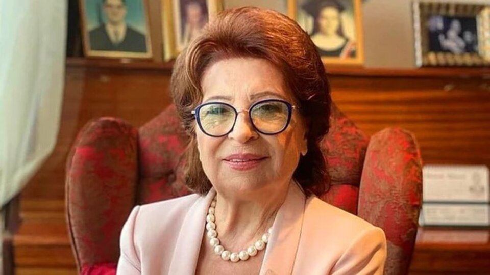 Kral Kaybederse kitabının konusu nedir?