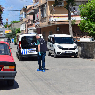 Silah sesi duydu balkona çıktı! Sonrası dehşet!
