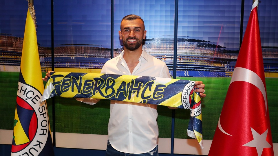Fenerbahçe ilk transferi açıkladı!
