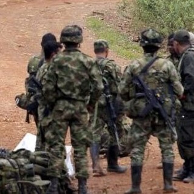 Kolombiya'da askeri tabura saldırı: 36 asker yaralı