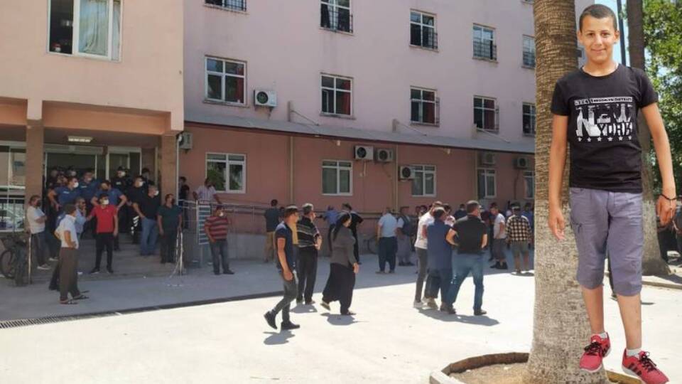 Kavgada bıçaklanan çocuk kurtarılamadı