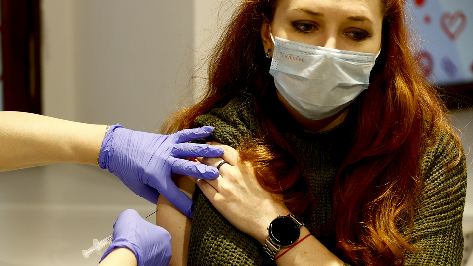 Sputnik V aşıları için tarih verdi!