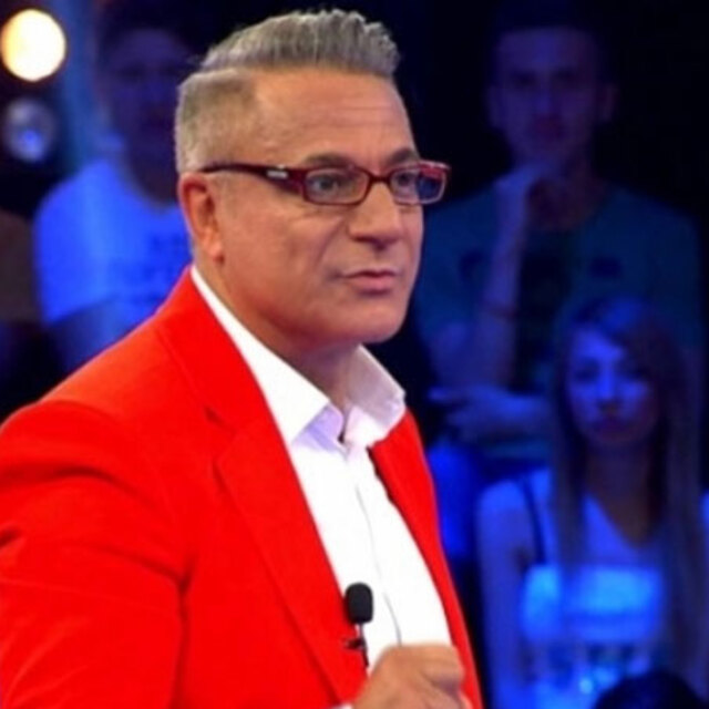 Mehmet Ali Erbil kaç kez evlendi?