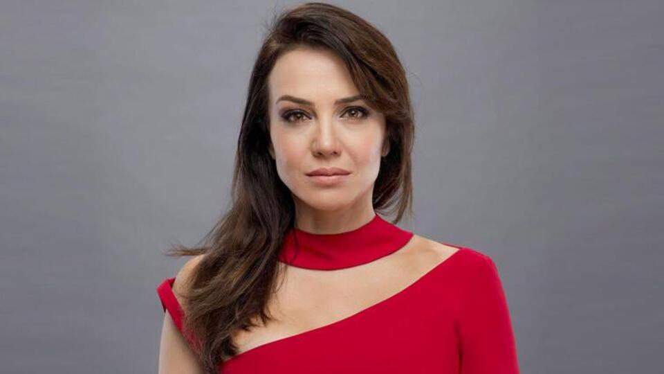 Deniz Uğur Kırmızı Oda dizisinde