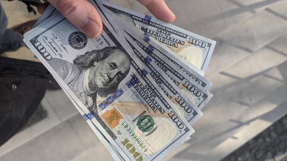 Dolar Fed'le yükseldi