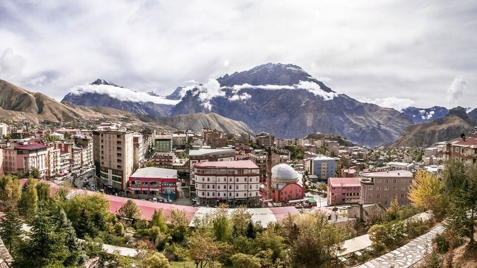 Hakkari nerede, hangi bölgede?