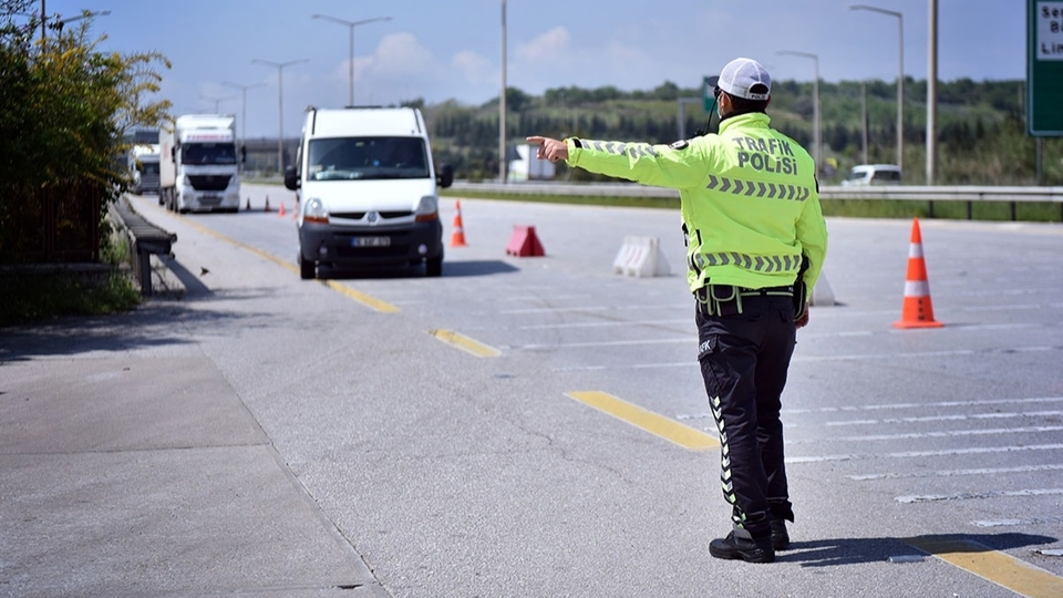 Şehirler arası seyahat yasağı var mı?