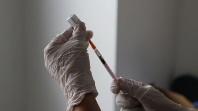 35 yaş ve üzeri Covid-19'a karşı aşılanmaya başladı