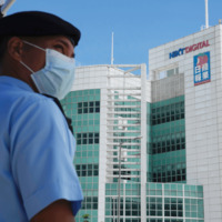 Apple Daily gazetesinin ofisine baskın düzenlendi