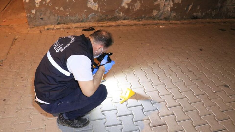 Gürültü için uyardı, kurşunlandı!