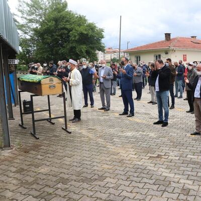 Evinde ölü bulundu! 40 milyon liralık servetini o kurum bağışlamış