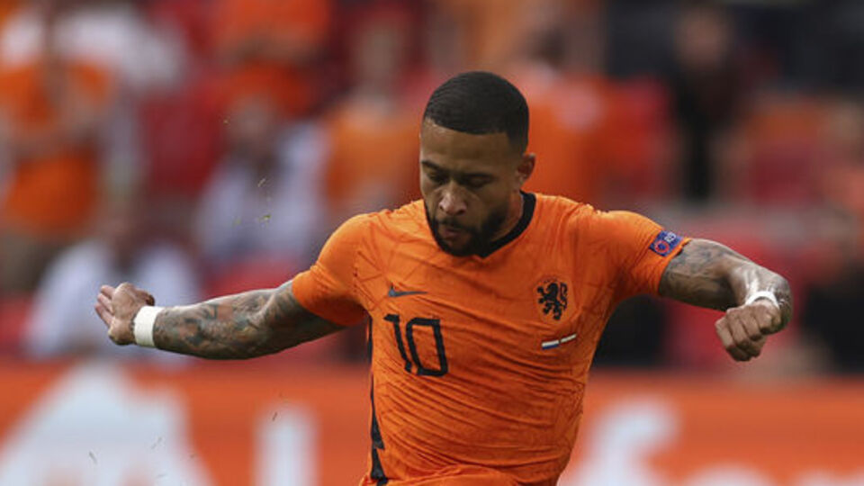 Barcelona, Depay'ı kadrosuna kattı