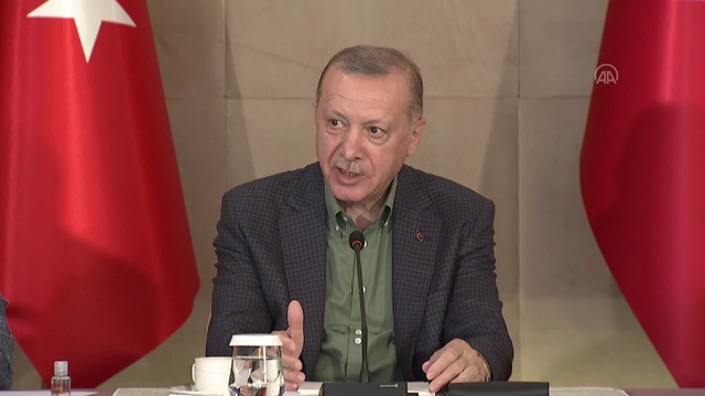 Cumhurbaşkanı Erdoğan'dan 'Babalar Günü' buluşması