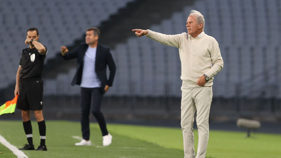 Altay'da Mustafa Denizli belirsizliği