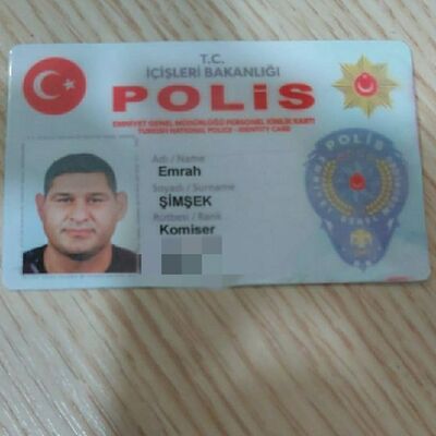 Sahte polis kimliğiyle adliyeye girmeye çalıştı