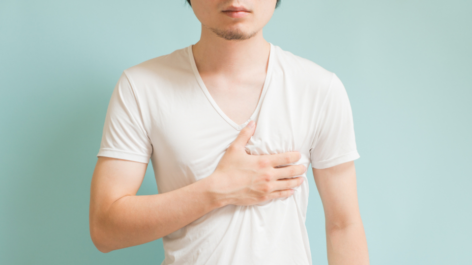 Erkeklerde meme büyümesi neden olur?