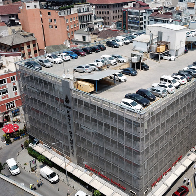 45 yıllık otoparkın yerine meydan yapılacak