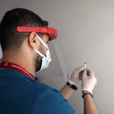 Sağlık çalışanlarının istifa yasağı kalkıyor!