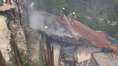 Babasına kızıp, evi ateşe verdi