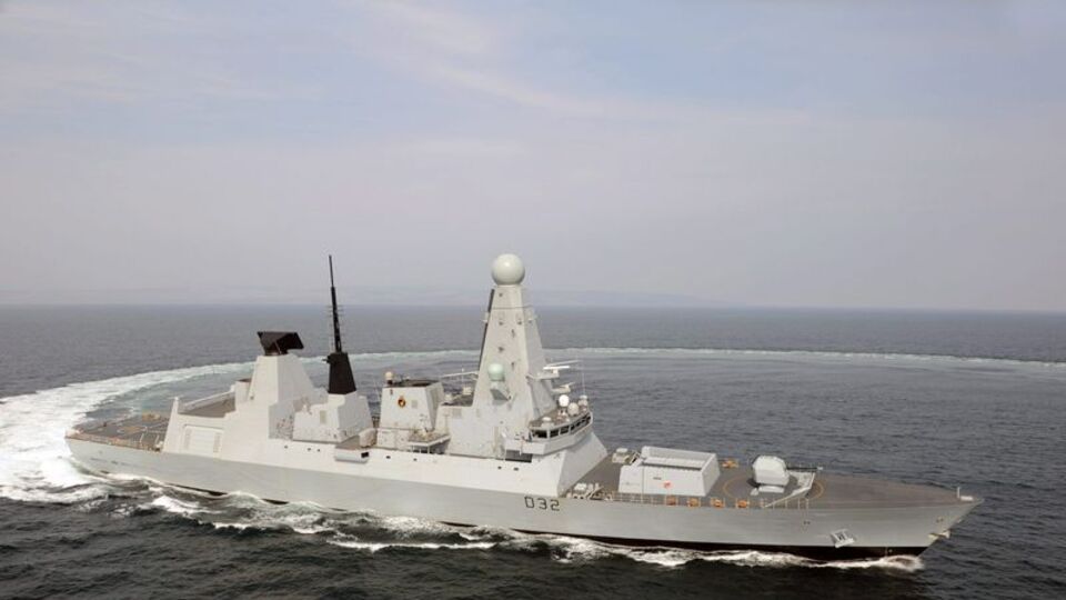 Karadeniz'de İngiltere-Rusya gerginliği!