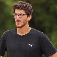 Yiğit Poyraz kimdir?