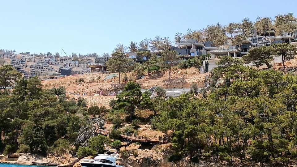 Bodrum'da inşaat gürültüsü tatili zehir etti