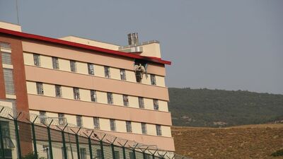 Geri Gönderme Merkezi'nde yangın: 1 sığınmacı öldü