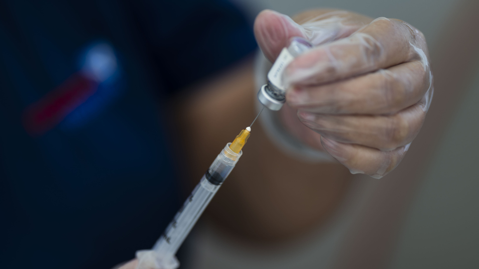 Aşı o hastaları yeterince koruyor mu? Çalışma ortaya çıkaracak