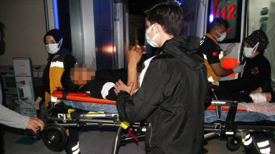 İki kardeş av tüfeği ile vuruldu