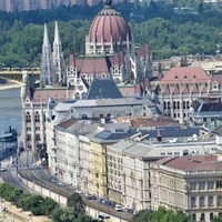 Macaristan'da tartışmalı eşcinsellik yasasına onay