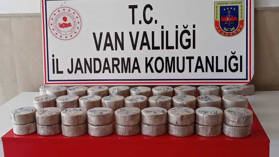 İran sınırında 29 kilo eroin ele geçirildi