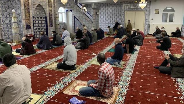 Ankara cuma namazı saati kaçta?