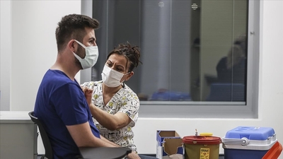 18 yaş ve üstündekilerin aşılanmasına başlandı