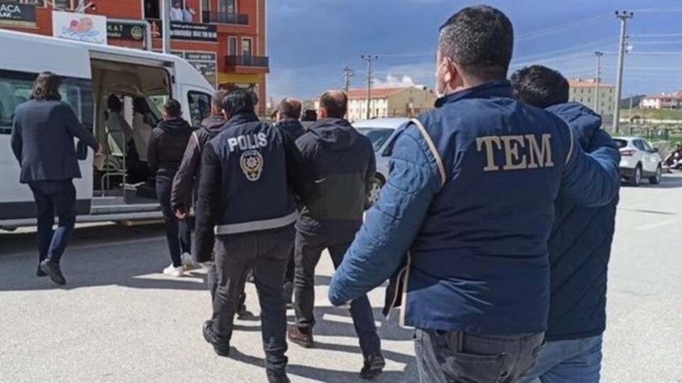 Edirne'de FETÖ operasyonu: 5 gözaltı